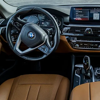 BMW 520i